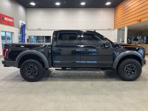 Used 2019 Ford F150 Raptor w/ Equipment Group 802A Luxury image 4
