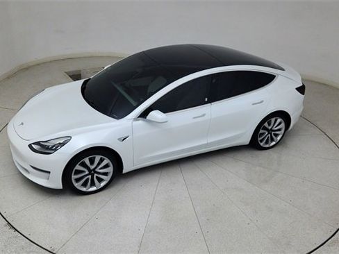 Used 2019 Tesla Model 3 Standard Range Plus image 71