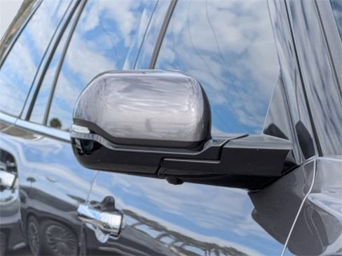 Used 2023 Toyota Sequoia Limited image 10