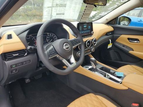 New 2025 Nissan Sentra SV w/ SV Premium Package image 7