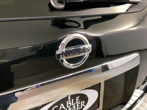 Used 2020 Nissan Pathfinder S image 30