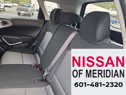 Used 2023 Kia Soul LX image 26