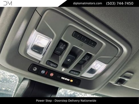 Used 2022 GMC Sierra 3500 Denali AWD/4WD image 36