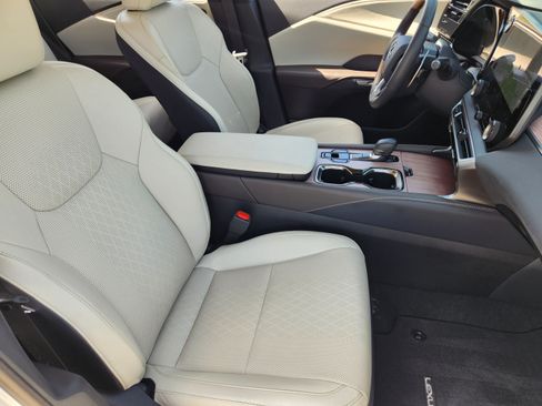 Certified 2025 Lexus RX 350 Premium Plus w/ Convenience Package FWD image 9