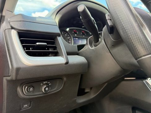 Used 2022 GMC Terrain SLE w/ Driver Convenience Package AWD/4WD image 21