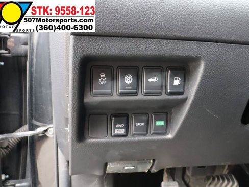 Used 2019 Nissan Rogue SV AWD/4WD image 14