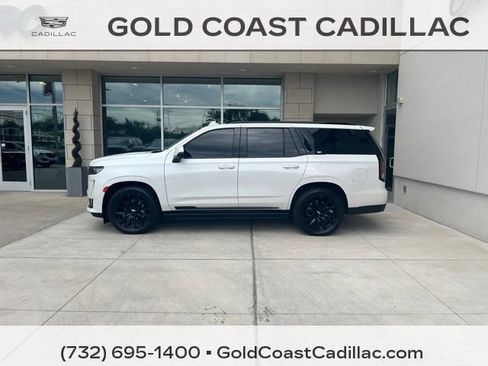 Used 2024 Cadillac Escalade Sport w/ LPO, ONYX Package AWD/4WD image 2