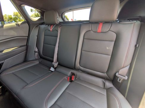 New 2026 Chevrolet Trax RS w/ Sunroof Package FWD image 8