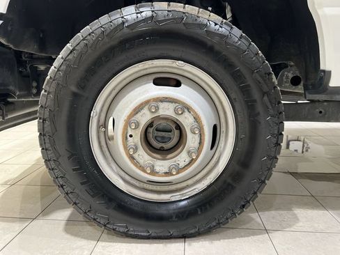 Used 2023 Ford F350 XL AWD/4WD image 27