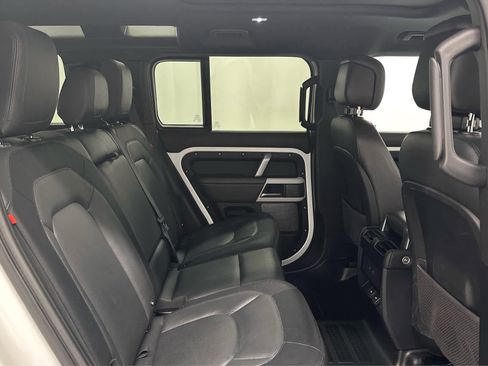 Used 2023 Land Rover Defender 110 X-Dynamic SE AWD/4WD image 21