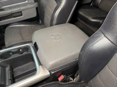 Used 2018 RAM 1500 Lone Star image 35