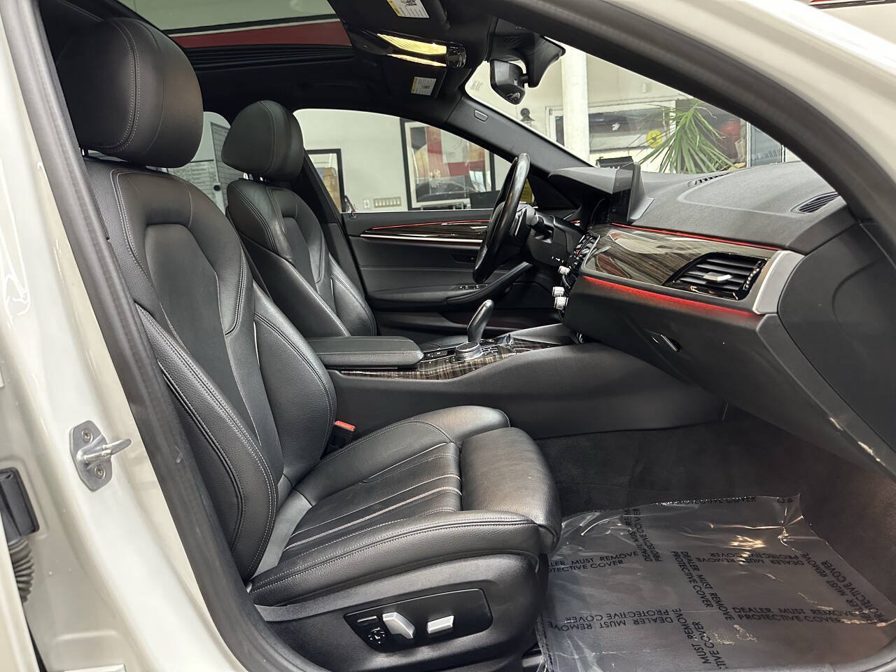 Used 2020 BMW 530i w/ Convenience Package RWD image 17
