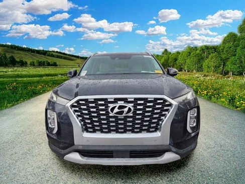 Used 2020 Hyundai Palisade SEL w/ Convenience Package FWD image 2