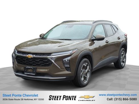Certified 2024 Chevrolet Trax LT w/ LT Convenience Package FWD image 1