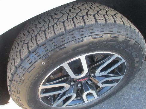 Certified 2021 GMC Yukon XL AT4 w/ Rear Media and Nav Package image 11