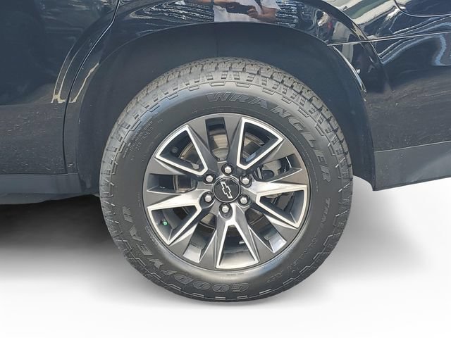 Used 2022 Chevrolet Tahoe Z71 w/ Z71 Off-Road Package AWD/4WD image 38
