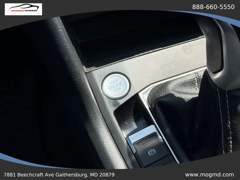 Used 2022 Volkswagen Taos SE FWD image 41