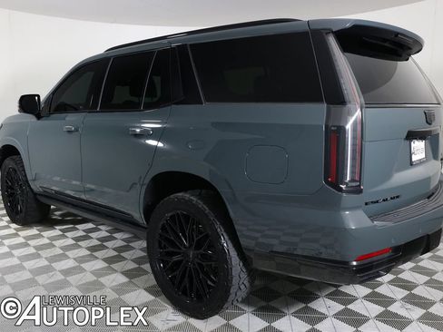 Used 2025 Cadillac Escalade Sport w/ Touring Package AWD/4WD image 7