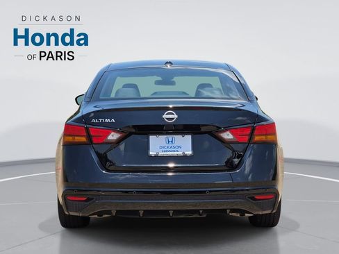 Used 2025 Nissan Altima 2.5 SV FWD image 5