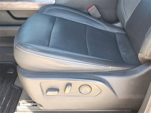 Used 2024 Chevrolet Silverado 2500 LTZ w/ LTZ Premium Package image 23