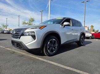 Used 2024 Nissan Rogue SV FWD video 2