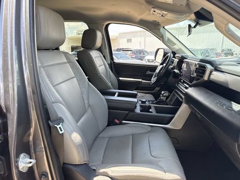 Used 2024 Toyota Tundra SR5 w/ SR5 Premium Package AWD/4WD image 28