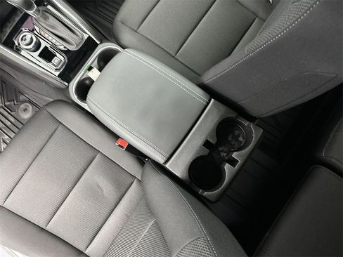 New 2025 GMC Canyon Elevation w/ Convenience Package image 21