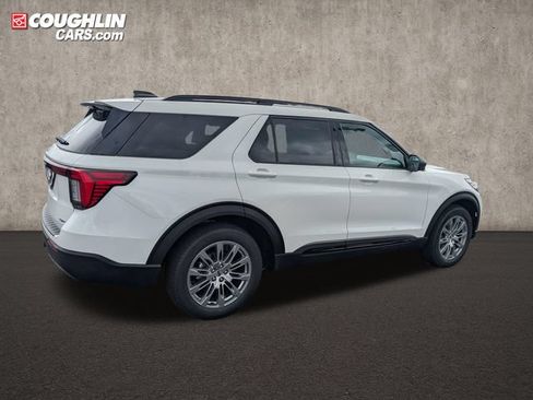 New 2026 Ford Explorer Active w/ Active Comfort Package AWD/4WD image 8