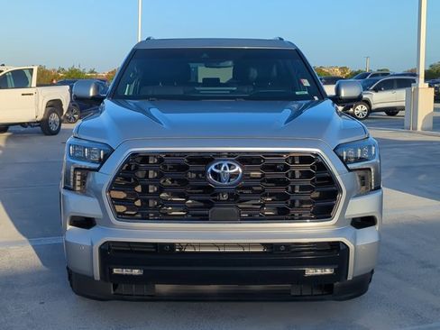 Used 2023 Toyota Sequoia Platinum image 2