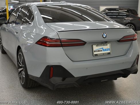Used 2026 BMW 530i w/ M Sport Package RWD image 13