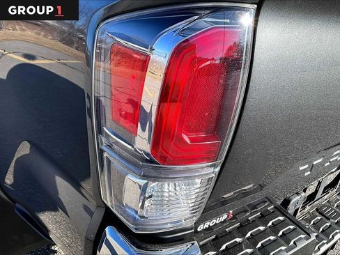 Used 2023 Toyota Tacoma TRD Off-Road image 28