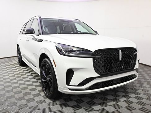 New 2026 Lincoln Aviator Reserve image 9