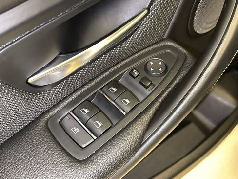 Used 2018 BMW M3 w/ Competition Package RWD image 18