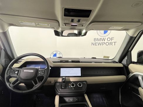 Used 2024 Land Rover Defender 110 X-Dynamic SE image 16