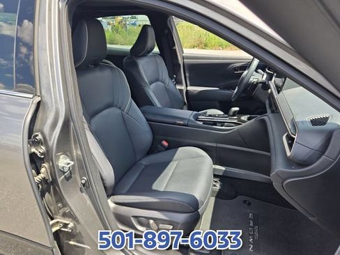 Used 2025 Toyota Crown Platinum AWD/4WD image 19