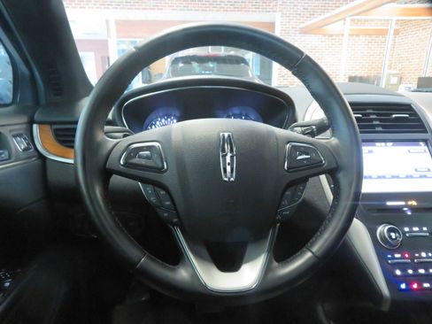 Used 2018 Lincoln MKC Reserve w/ Lincoln MKC Climate Package image 30