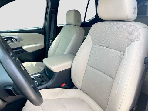 Used 2023 Chevrolet Traverse LS w/ Safety Package FWD image 19