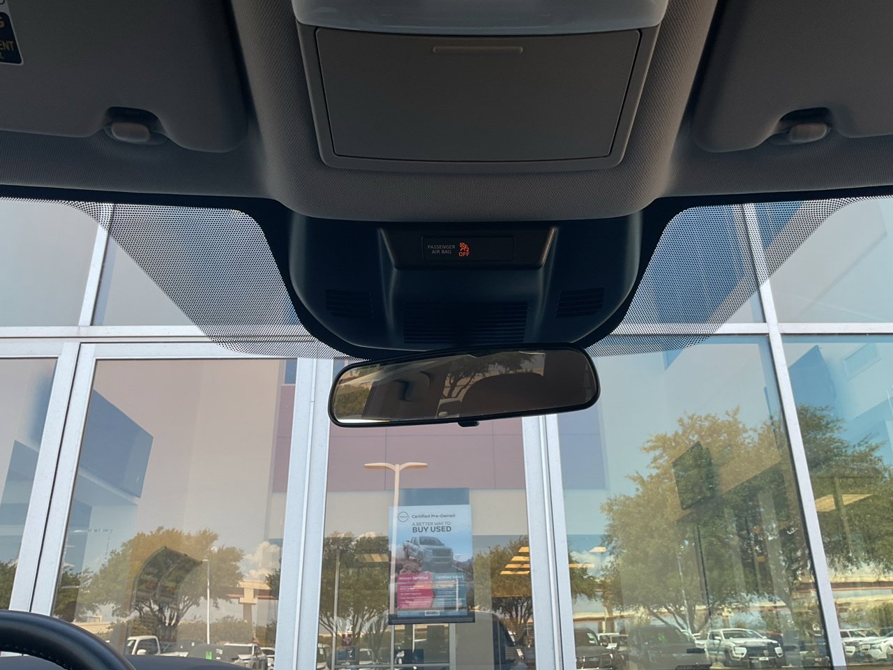 Used 2025 Nissan Rogue SV FWD image 19
