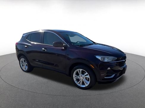 Used 2021 Buick Encore GX Preferred image 2