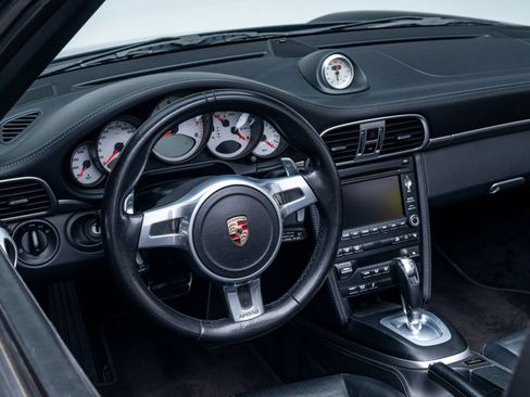Used 2011 Porsche 911 Turbo AWD/4WD image 39