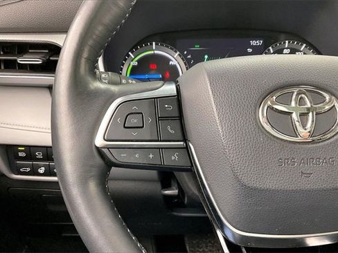 Used 2021 Toyota Highlander Platinum image 23