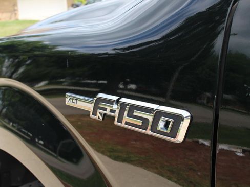 Used 2014 Ford F150 XLT w/ Equipment Group 302A Luxury AWD/4WD image 42