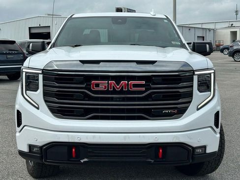 Used 2024 GMC Sierra 1500 AT4 w/ Technology Package image 2