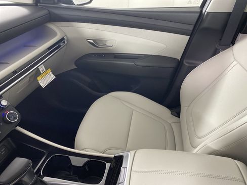 New 2025 Hyundai Tucson SEL image 18