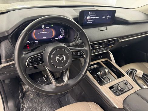 Used 2024 MAZDA CX-90 Plug-In Hybrid w/ Preferred AWD/4WD image 8