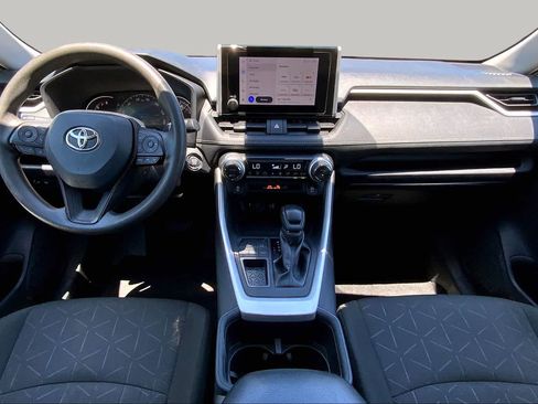Used 2024 Toyota RAV4 XLE FWD image 15