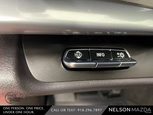 Used 2023 Chevrolet Corvette Stingray Preferred Cpe w/ Z51 Performance Package image 28