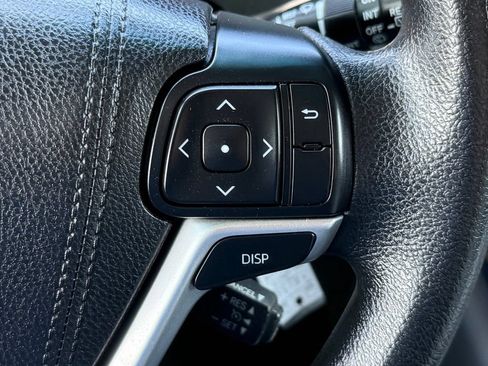 Used 2017 Toyota Sienna LE FWD image 29