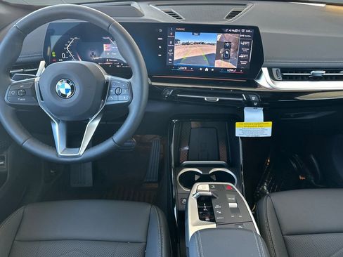 Used 2025 BMW X1 xDrive28i w/ Premium Package image 26