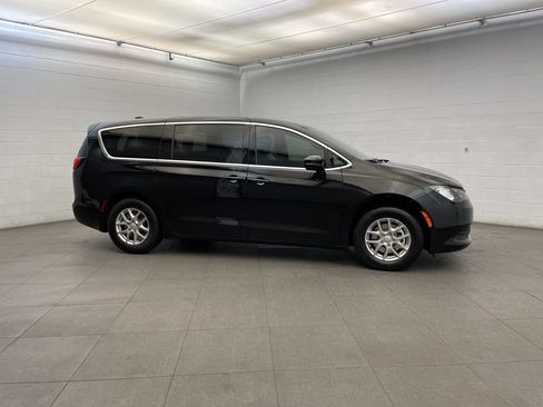 New 2026 Chrysler Voyager LX FWD image 2